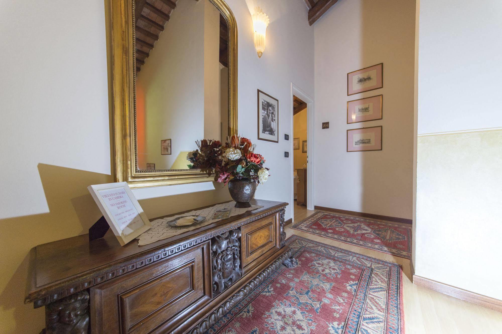Hotel La Rescossa ミーラ エクステリア 写真